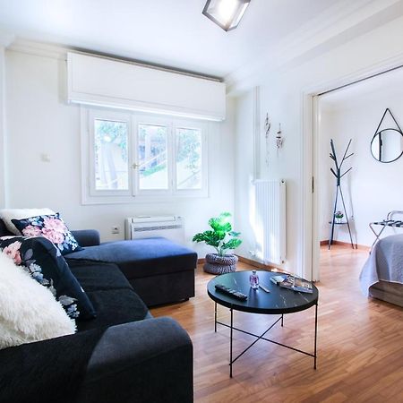Glamorous Apt In Kolonaki Athens Luaran gambar