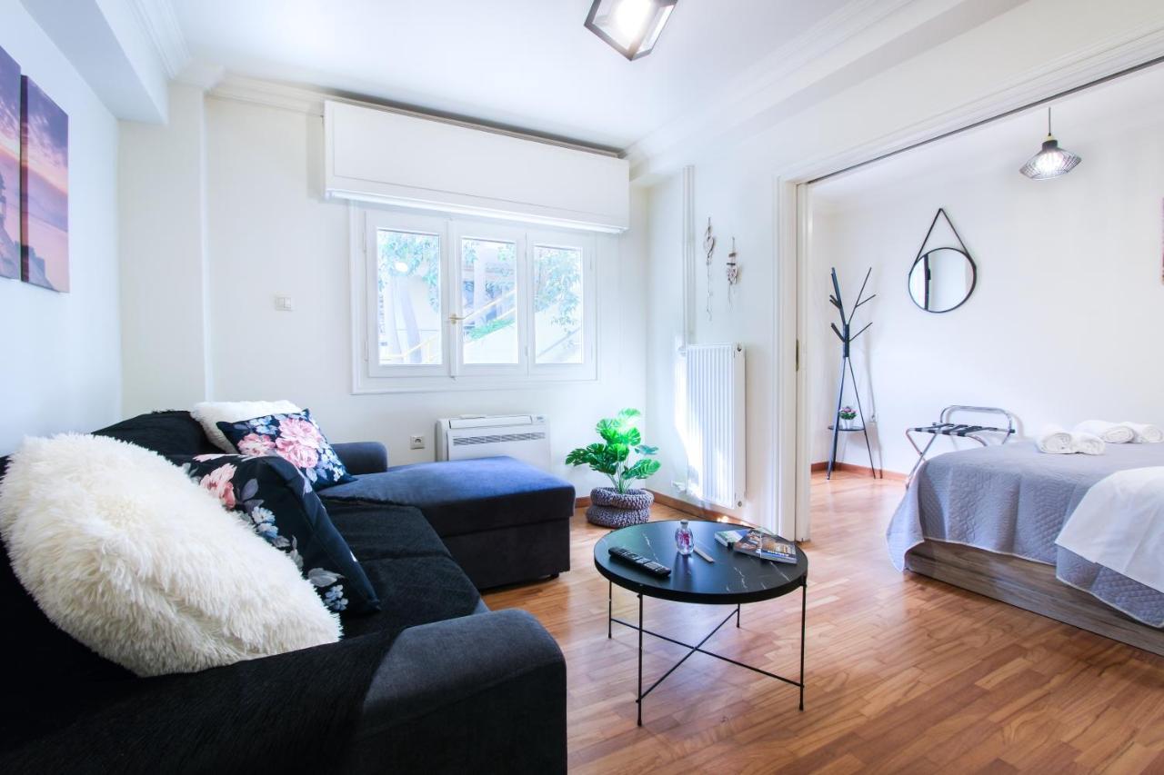 Glamorous Apt In Kolonaki Athens Luaran gambar