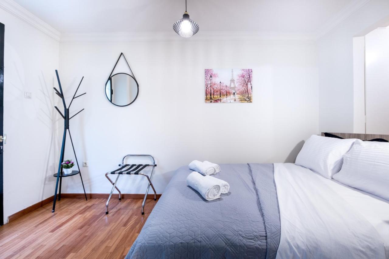 Glamorous Apt In Kolonaki Athens Luaran gambar