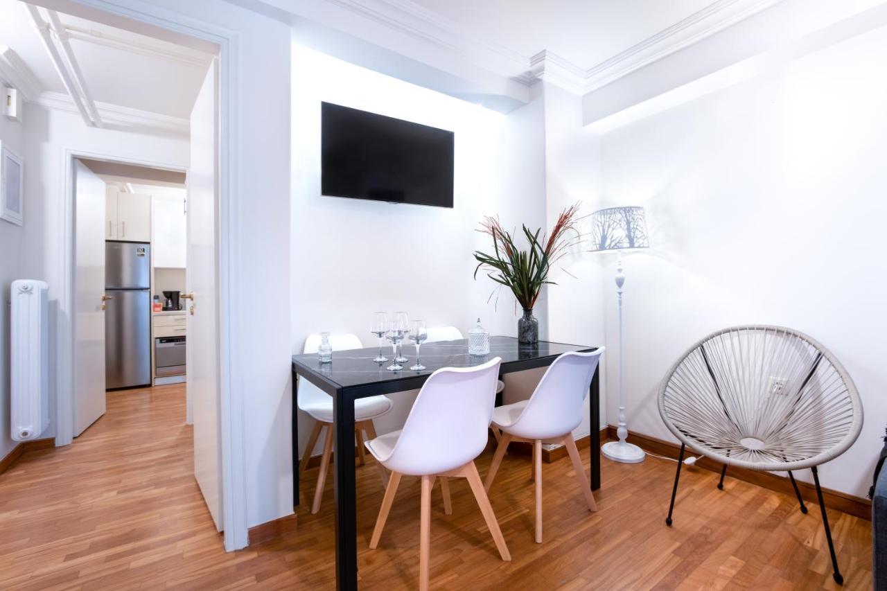Glamorous Apt In Kolonaki Athens Luaran gambar